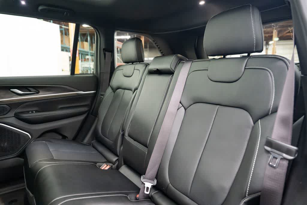 New 2026 Jeep Grand Cherokee Limited AWD/4WD image 28