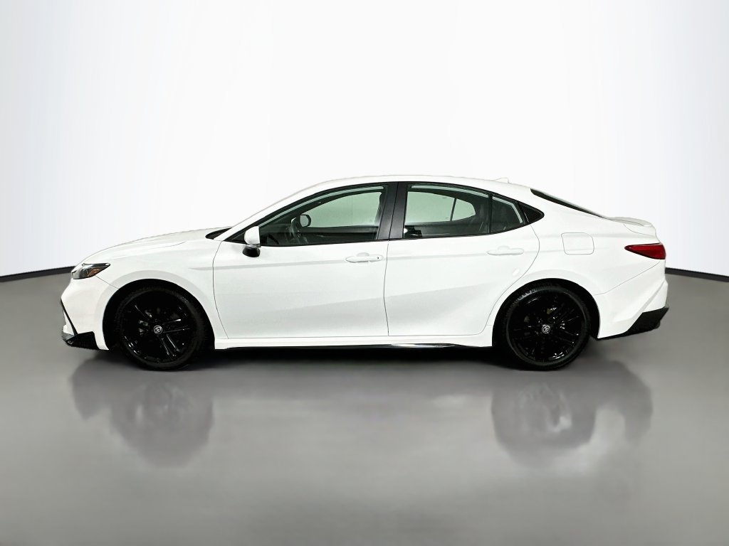 Used 2025 Toyota Camry SE w/ Convenience Package FWD image 8