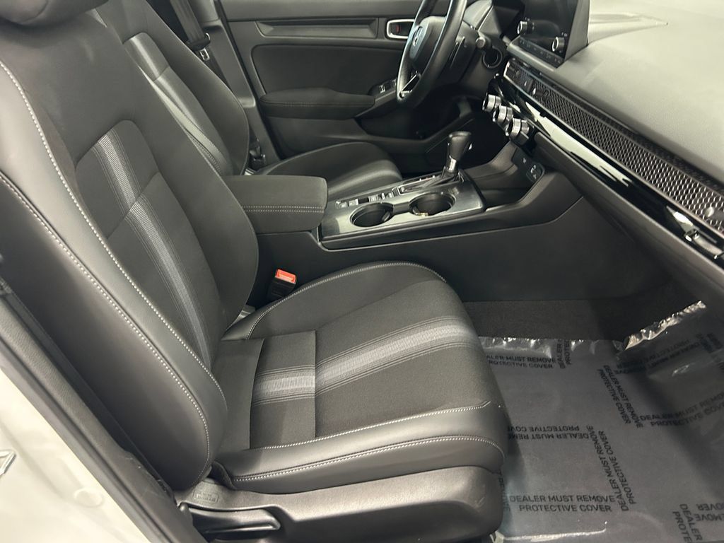 Used 2023 Honda Civic Sport image 25