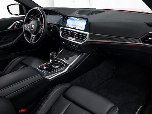 Used 2021 BMW M4 Competition w/ Executive Package RWD image 15