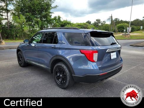 Used 2021 Ford Explorer XLT AWD/4WD image 4