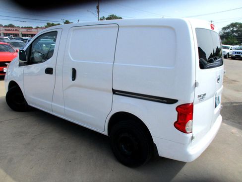 Used 2015 Nissan NV200 SV w/ Back Door Glass Package image 6