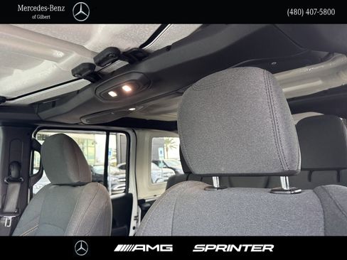 Used 2024 Jeep Wrangler Sport S image 13