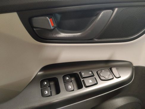 Used 2023 Hyundai Kona SEL AWD/4WD image 27