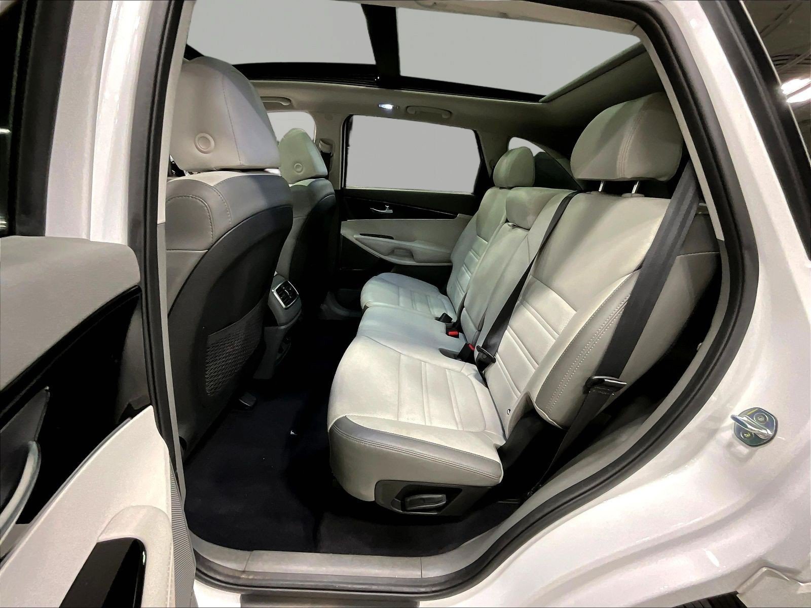Used 2020 Kia Sorento SX AWD/4WD image 22