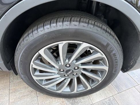 Certified 2024 Lincoln Corsair Reserve AWD/4WD image 34