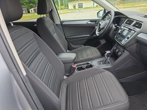 Used 2022 Volkswagen Tiguan S FWD image 10