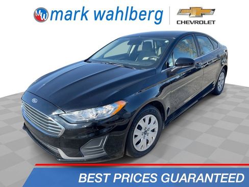 Used 2019 Ford Fusion S FWD image 1