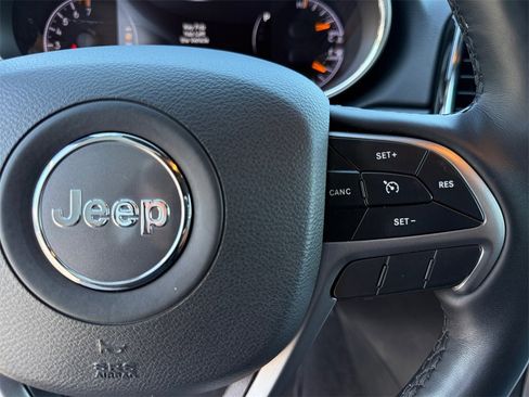 Certified 2022 Jeep Grand Cherokee Limited image 26