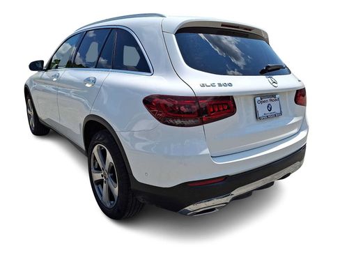 Used 2022 Mercedes-Benz GLC 300 4MATIC image 4
