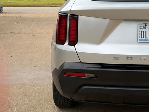 Used 2021 Kia Sorento LX image 15