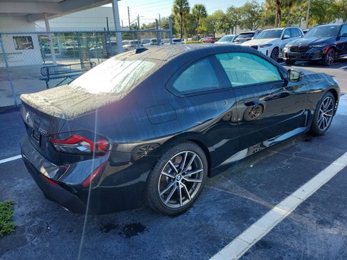 Used 2025 BMW 230i Coupe RWD image 3