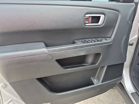 Used 2011 Honda Pilot EX-L image 12