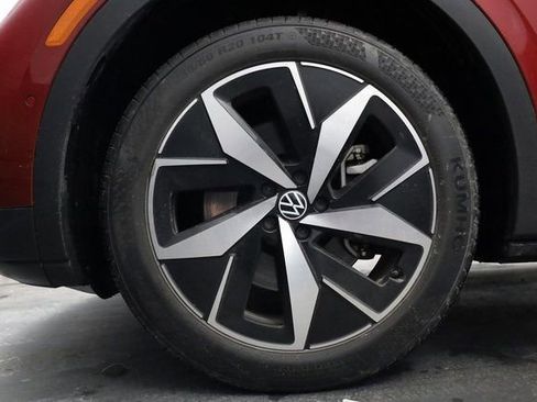 Used 2023 Volkswagen ID.4 Pro S image 8