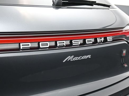 New 2026 Porsche Macan AWD/4WD image 14