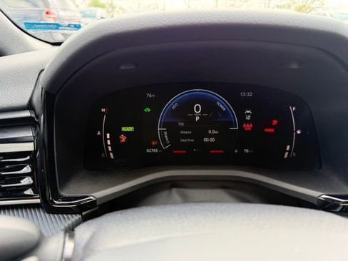 Certified 2025 Toyota Camry SE image 12