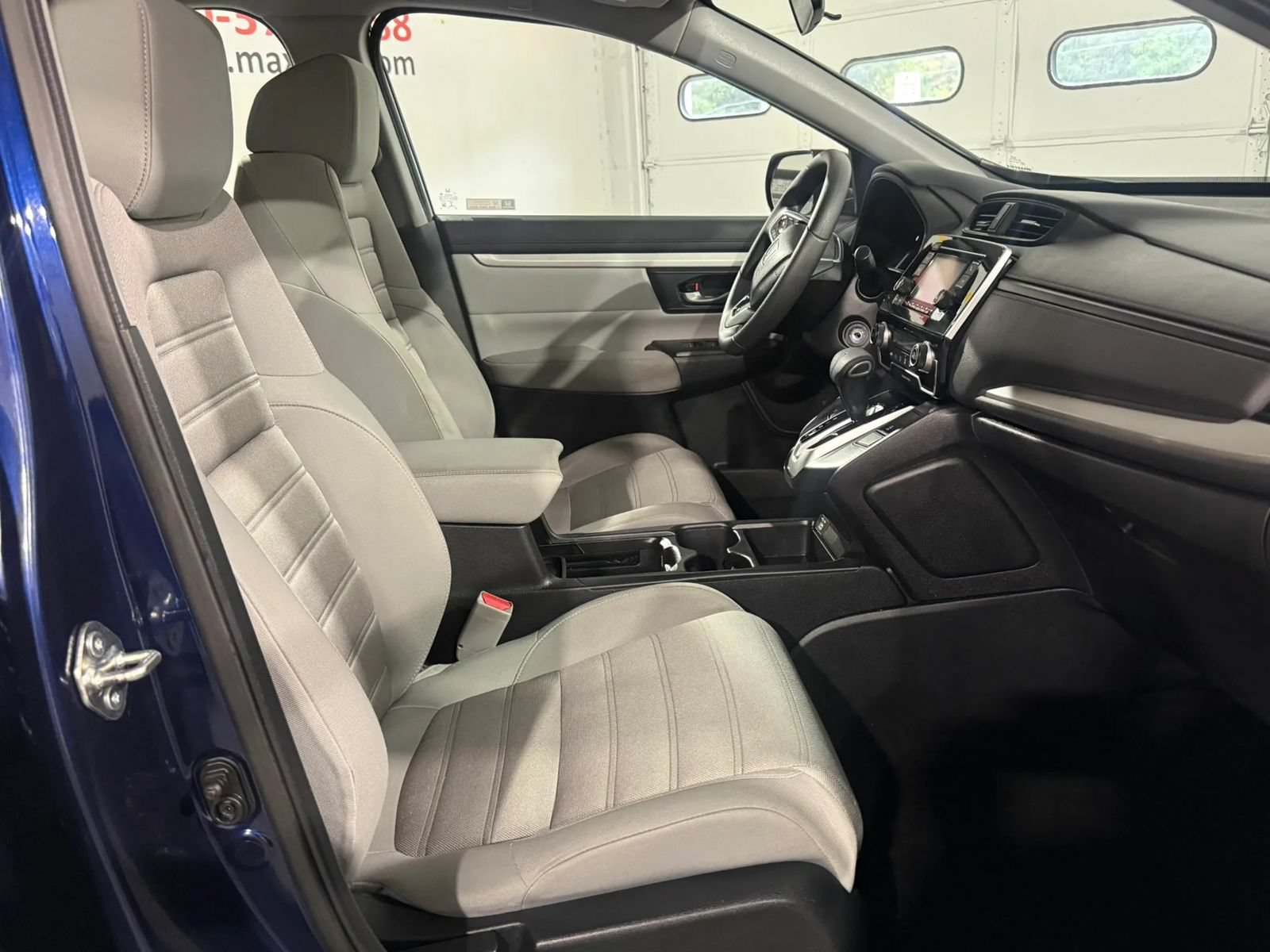Used 2020 Honda CR-V LX image 28