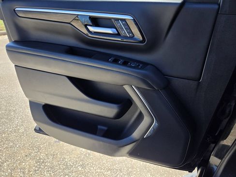 Used 2025 Chevrolet Tahoe LT RWD image 25