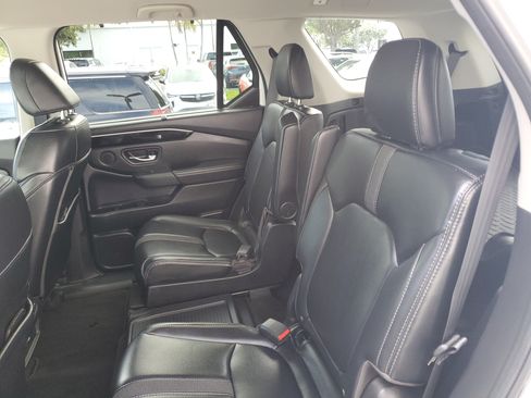 Used 2023 Honda Pilot EX-L image 11