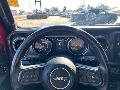 Used 2019 Jeep Wrangler Sport image 19