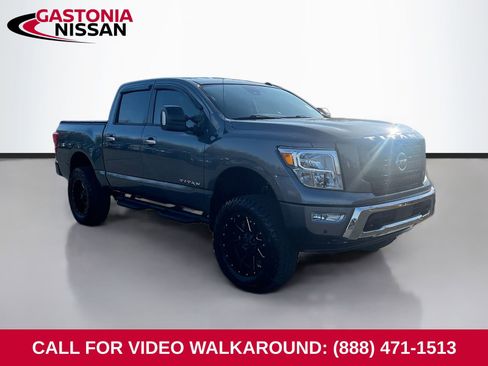 Used 2021 Nissan Titan SV w/ SV Convenience Package image 1