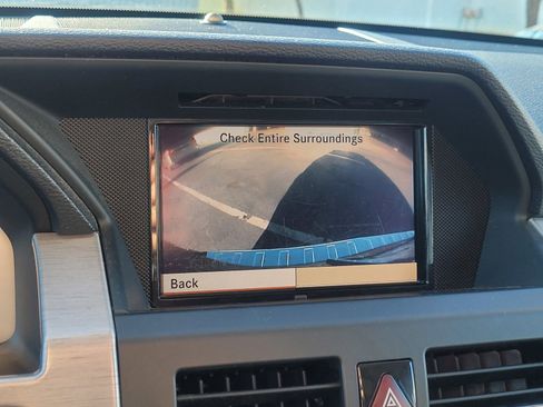 Used 2010 Mercedes-Benz GLK 350 4MATIC image 21