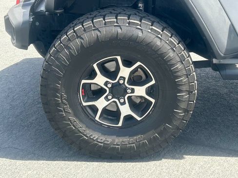 Used 2020 Jeep Wrangler Unlimited Rubicon AWD/4WD image 11