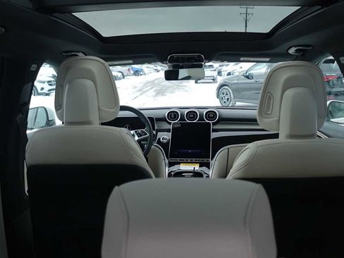 Used 2026 Mercedes-Benz GLC 300 4MATIC image 23