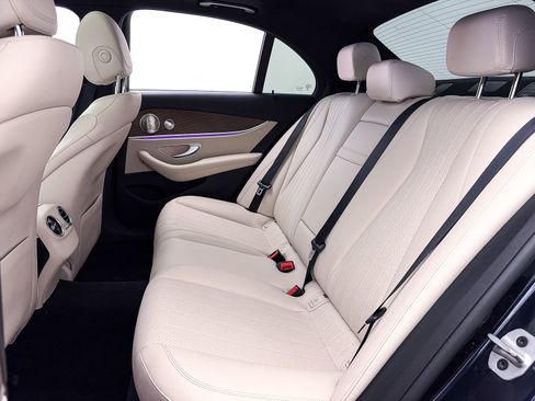 Used 2022 Mercedes-Benz E 350 Sedan image 40