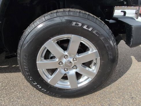 Used 2018 Jeep Wrangler Unlimited Sahara w/ Dual Top Group image 12