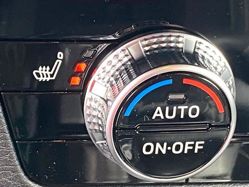 New 2026 Mitsubishi Outlander ES image 9