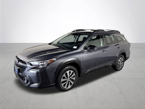 Used 2024 Subaru Outback Premium AWD/4WD image 2