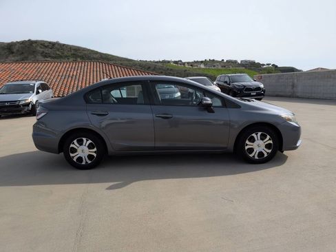Used 2013 Honda Civic Hybrid image 6