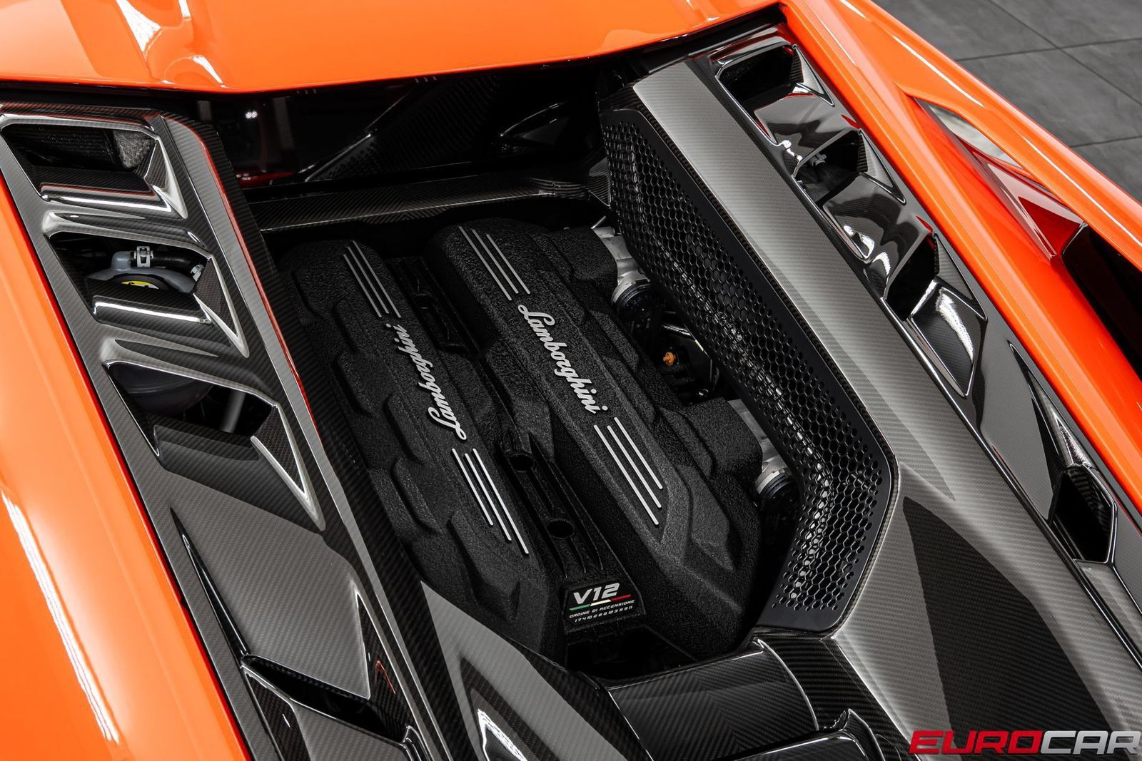 Used 2024 Lamborghini Revuelto AWD/4WD image 28
