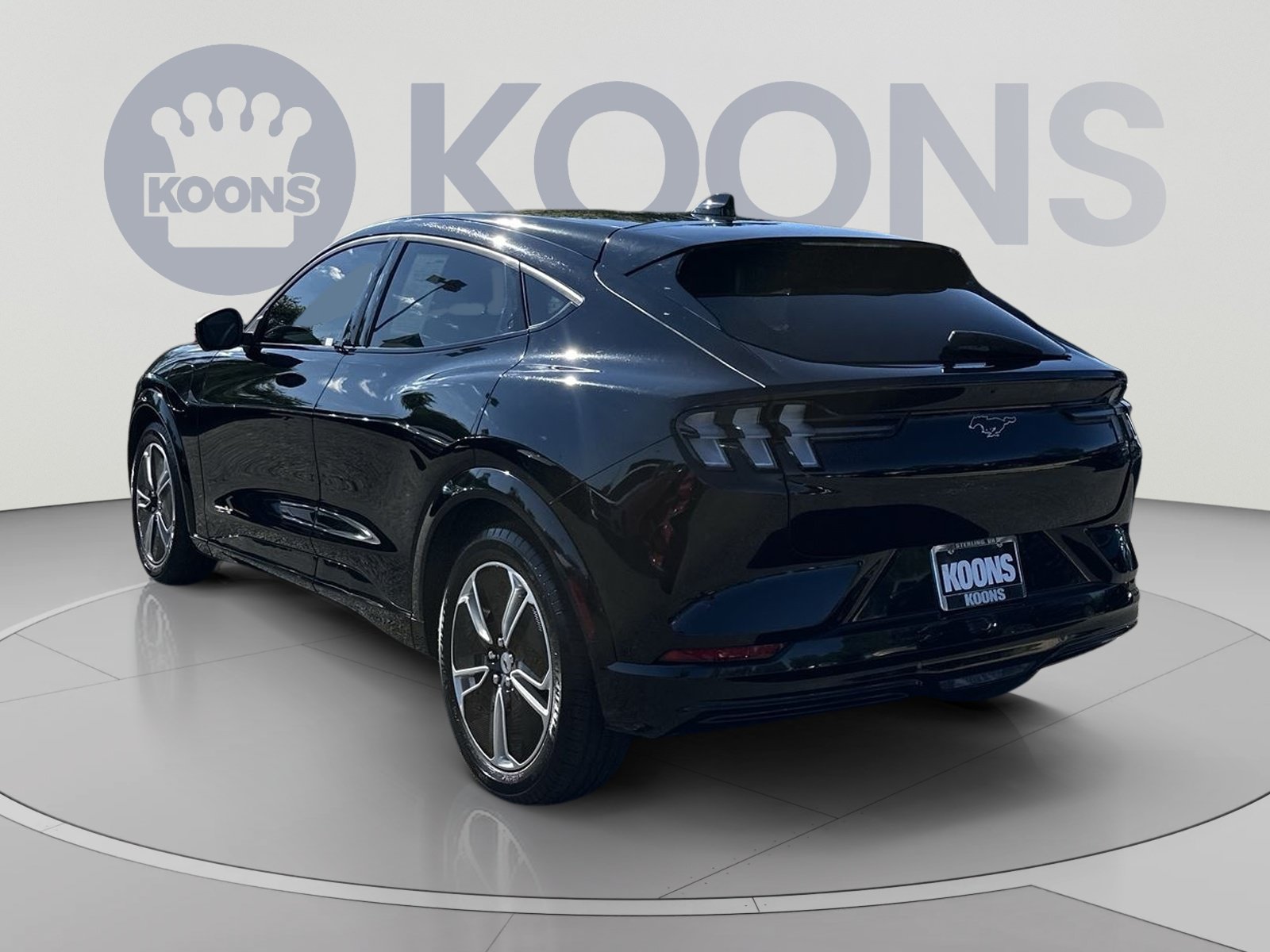 Used 2023 Ford Mustang Mach-E Premium RWD image 8