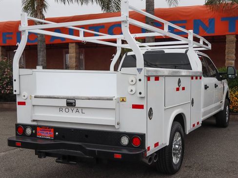 Used 2019 Ford F350 XLT image 9