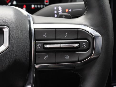 Used 2025 GMC Terrain Elevation AWD/4WD image 31