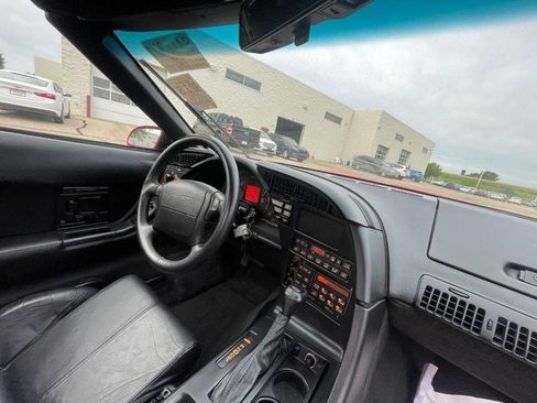 Used 1992 Chevrolet Corvette Convertible RWD image 5