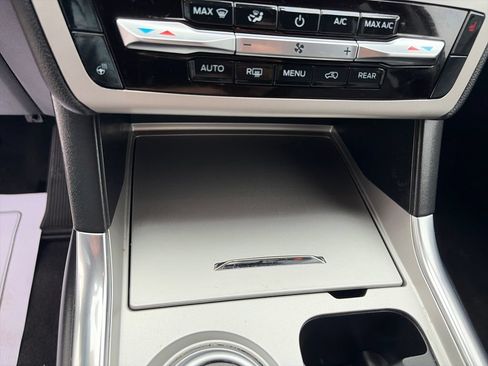 Used 2023 Ford Explorer XLT w/ Equipment Group 202A AWD/4WD image 22