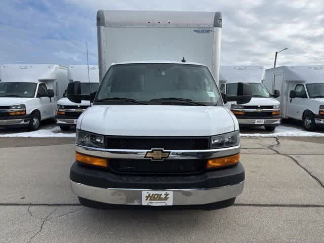 New 2025 Chevrolet Express 4500 w/ Power Convenience Package RWD image 27