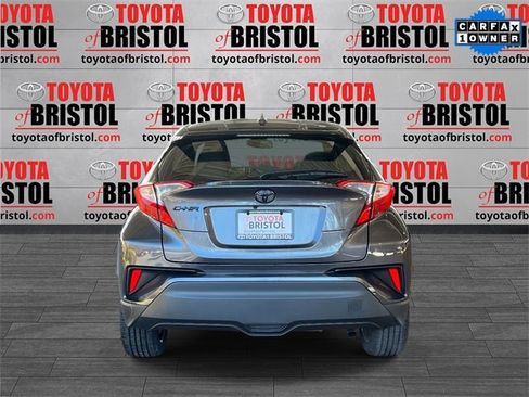 Used 2022 Toyota C-HR Nightshade image 4