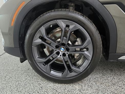 Used 2022 BMW X6 xDrive40i w/ Premium Package AWD/4WD image 38