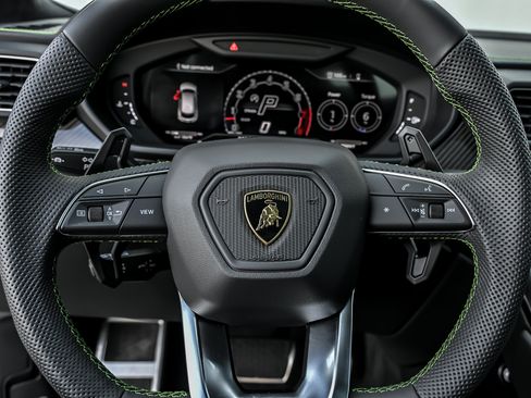 Used 2024 Lamborghini Urus S AWD/4WD image 34