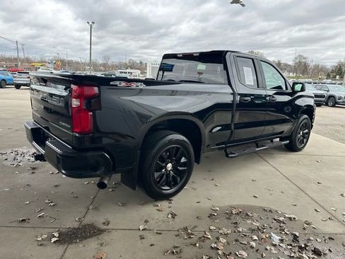 Used 2020 Chevrolet Silverado 1500 Custom w/ Custom Value Package image 5