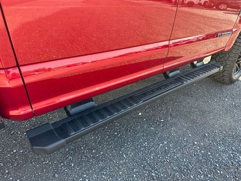 Used 2022 Ford F250 Lariat w/ Black Appearance Package image 26