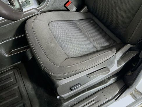 Used 2022 Chevrolet Colorado LT w/ Fleet Safety Package RWD image 18