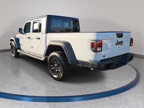 Used 2026 Jeep Gladiator Sport AWD/4WD image 7