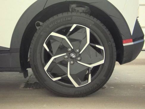 Used 2024 Hyundai Ioniq 5 SEL image 21