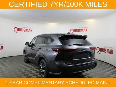 Used 2024 Toyota Highlander XLE AWD/4WD image 5