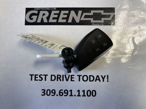 Used 2025 Chevrolet Traverse LT w/ Sun and Wheel Package AWD/4WD image 24